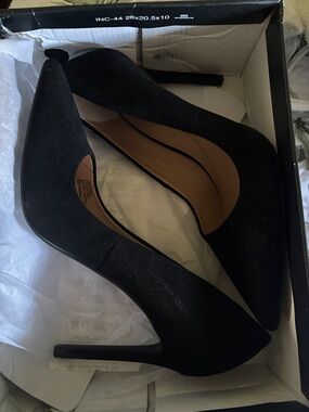INC pointed toe heels